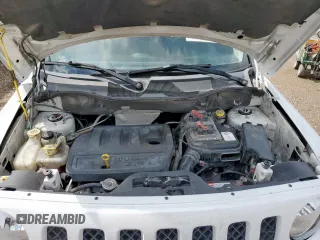 2014 Jeep Patriot Sport z VIN 1C4NJPBB2ED632251, wystawiony jako Copart lot #60115685 z przebiegiem 192 268 mil mil oraz Szkoda całkowita • Salvage title. Historia ofert i sprzedaży dostępna na DreamBid. Obrazek 11.