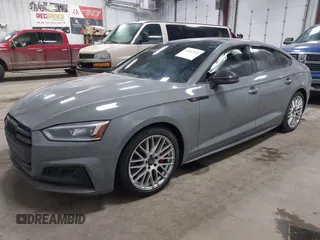 2019 Audi S5 Sportback Prestige z VIN WAUC4CF58KA022425, wystawiony jako IAAI lot #41691161 z przebiegiem 95 997 mil mil oraz . Historia ofert i sprzedaży dostępna na DreamBid. Obrazek 2.