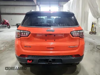 2017 Jeep Compass Trailhawk z VIN 3C4NJDDB4HT640927, wystawiony jako Copart lot #58468415 z przebiegiem 112 583 mil mil oraz Szkoda całkowita • Salvage title. Historia ofert i sprzedaży dostępna na DreamBid. Obrazek 6.