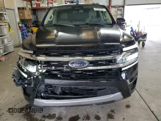 2024 Ford Expedition Limited with VIN 1FMJU1K83REA25911, listed as a Copart auction lot 53043055 with 29,366 mi miles and Clean Title. Bid and sale history available at carsss.com. Image 5.
