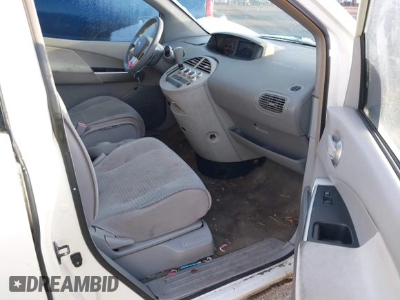 2005 Nissan Quest SE with VIN 5N1BV28U75N111972, listed as a IAAI auction lot 41781725 with 165,176 mi miles. Bid and sale history available at carsss.com. Image 5.