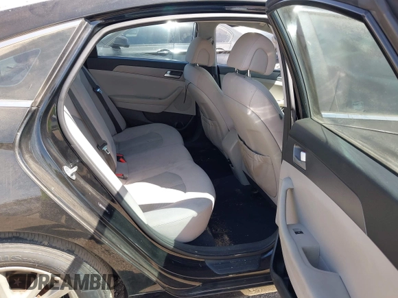 2016 Hyundai Sonata SE z VIN 5NPE24AF2GH281998, wystawiony jako IAAI lot #42495091 z przebiegiem 184 904 mil mil oraz . Historia ofert i sprzedaży dostępna na DreamBid. Obrazek 8.