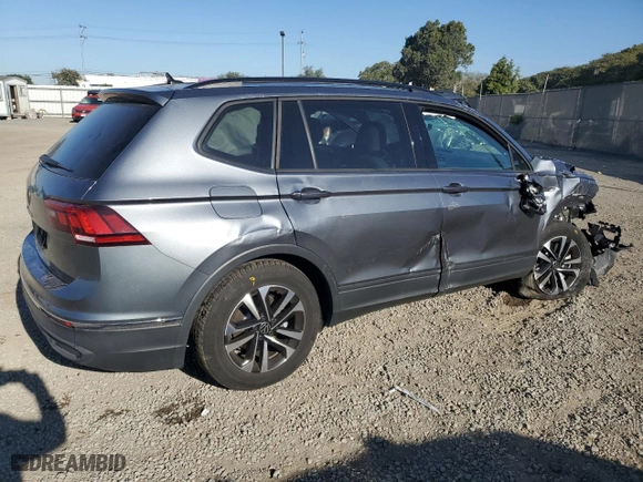 2022 Volkswagen Tiguan S with VIN 3VV1B7AX3NM156591, listed as a Copart auction lot 83825494 with 16,572 mi miles and Salvage Title. Bid and sale history available at carsss.com. Image 3.