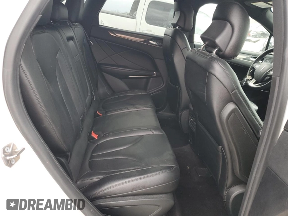 2018 Lincoln MKC Premiere with VIN 5LMCJ1C98JUL20440, listed as a Copart auction lot 49820595 with 58,217 mi miles and Salvage Title. Bid and sale history available at DreamBid. Image 10.
