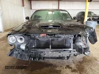 2019 Dodge Challenger R/T Scat Pack z VIN 2C3CDZFJ0KH691443, wystawiony jako Copart lot #48391895 z przebiegiem 64 972 mil mil oraz Szkoda całkowita • Salvage title. Historia ofert i sprzedaży dostępna na DreamBid. Obrazek 5.
