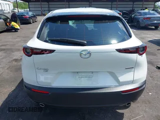 2024 Mazda CX-30 S z VIN 3MVDMBAM6RM615440, wystawiony jako IAAI lot #42265517 z przebiegiem 11 826 mil mil oraz . Historia ofert i sprzedaży dostępna na DreamBid. Obrazek 16.