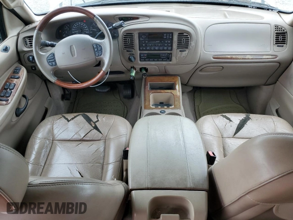 2001 Lincoln Navigator z VIN 5LMFU28R71LJ18097, wystawiony jako Copart lot #56051245 z przebiegiem Nie podano mil oraz Tytuł czysty. Historia ofert i sprzedaży dostępna na DreamBid. Obrazek 8.