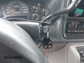 2006 Chevrolet Suburban LS z VIN 1GNFK16Z26J142019, wystawiony jako IAAI lot #42367928 z przebiegiem 397 927 mil mil oraz . Historia ofert i sprzedaży dostępna na DreamBid. Obrazek 11.