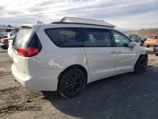 2020 Chrysler Pacifica Launch Edition z VIN 2C4RC3BG7LR288488, wystawiony jako Copart lot #86993824 z przebiegiem 32 589 mil mil oraz Szkoda całkowita • Salvage title. Historia ofert i sprzedaży dostępna na DreamBid. Obrazek 3.