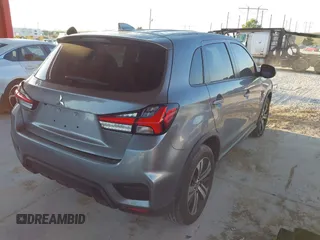 2020 Mitsubishi Outlander Sport ES 2.0 with VIN JA4AR3AU1LU015630, listed as a IAAI auction lot 41753689 with 98,435 mi miles. Bid and sale history available at carsss.com. Image 4.
