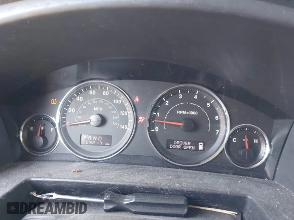 2008 Jeep Commander Sport with VIN 1J8HG48K08C187691, listed as a IAAI auction lot 41898517 with 229,217 mi miles. Bid and sale history available at carsss.com. Image 7.