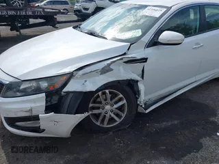 2013 Kia Optima LX z VIN KNAGM4A79D5312328, wystawiony jako IAAI lot #42356029 z przebiegiem 194 562 mil mil oraz . Historia ofert i sprzedaży dostępna na DreamBid. Obrazek 6.