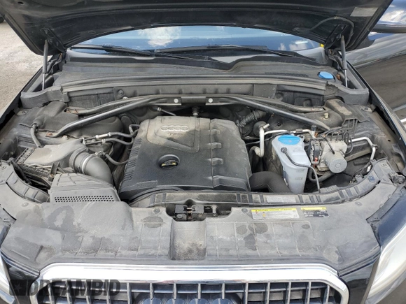 2014 Audi Q5 Premium with VIN WA1CFAFP0EA041083, listed as a Copart auction lot 55646555 with 143,333 mi miles and Clean title. Bid and sale history available at DreamBid. Image 12.