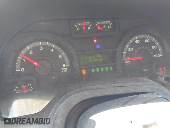 2013 Ford Econoline Passenger XL с VIN 1FBNE3BL7DDA62112, выставлен на аукционе IAAI как лот 41590110 с пробегом 194 712 миль миль и . История ставок и продаж доступна на DreamBid. Изображение 7.