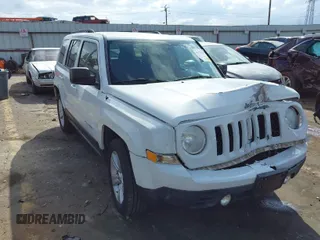 2014 Jeep Patriot High Altitude with VIN 1C4NJPFA6ED764091, listed as a IAAI auction lot 41727992 with 136,142 mi miles and . Bid and sale history available at carsss.com. Image 1.