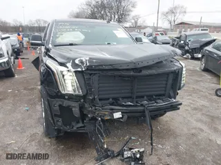2017 Cadillac Escalade Platinum with VIN 1GYS4DKJ4HR337718, listed as a IAAI auction lot 41229425 with 94,121 mi miles. Bid and sale history available at carsss.com. Image 6.