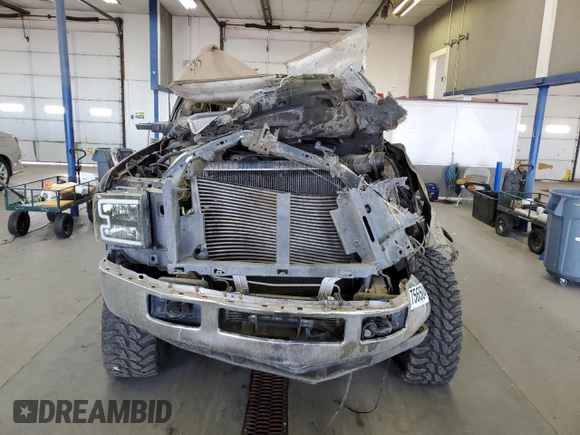 2000 Ford F-350 XL with VIN 1FTSW31F5YEC49047, listed as a Copart auction lot 71756504 with Not Provided miles and Salvage Title. Bid and sale history available at DreamBid. Image 5.