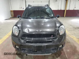 2016 MINI Countryman S z VIN WMWZC5C54GWU20643, wystawiony jako Copart lot #45412545 z przebiegiem 93 711 mil mil oraz Szkody całkowita. Historia ofert i sprzedaży dostępna na DreamBid. Obrazek 5.