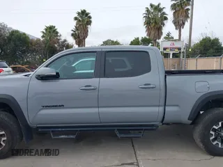 2021 Toyota Tacoma 4WD SR5 with VIN 3TMDZ5BN8MM114229, listed as a IAAI auction lot 41583843 with 46,927 mi miles. Bid and sale history available at carsss.com. Image 15.