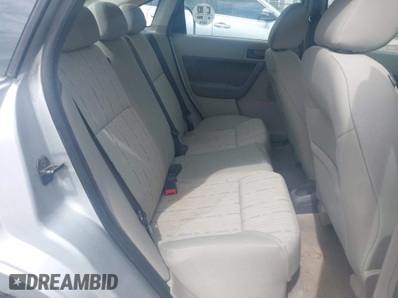 2010 Ford Focus SE with VIN 1FAHP3FN3AW143922, listed as a IAAI auction lot 42128921 with 162,628 mi miles. Bid and sale history available at carsss.com. Image 8.