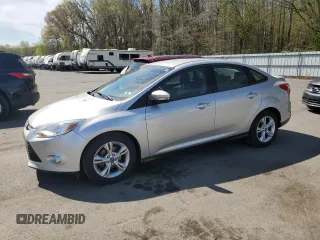 2012 Ford Focus SE with VIN 1FAHP3F26CL127806, listed as a Copart auction lot 53933195 with 100,306 mi miles and Clean Title. Bid and sale history available at carsss.com. Image 1.
