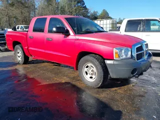 2007 Dodge Dakota ST with VIN 1D3HW28P47S208905, listed as a IAAI auction lot 41807515 with 173,934 mi miles and . Bid and sale history available at carsss.com. Image 1.