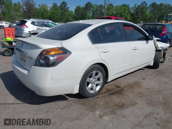2009 Nissan Altima 2.5 S with VIN 1N4AL21E69N539133, listed as a IAAI auction lot 42072089 with 155,228 mi miles. Bid and sale history available at carsss.com. Image 4.