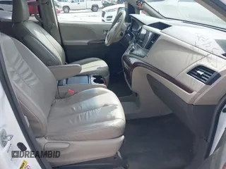 2011 Toyota Sienna XLE with VIN 5TDDK3DC6BS029472, listed as a IAAI auction lot 41554859 with 145,393 mi miles. Bid and sale history available at carsss.com. Image 5.