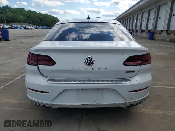 2019 Volkswagen Arteon SE z VIN WVWBR7AN1KE000435, wystawiony jako Copart lot #55991645 z przebiegiem 70 285 mil mil oraz Czysty tytuł • Clean title. Historia ofert i sprzedaży dostępna na DreamBid. Obrazek 6.