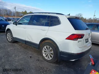2018 Volkswagen Tiguan SEL with VIN 3VV2B7AX9JM134884, listed as a IAAI auction lot 41181294 with 130,350 mi miles. Bid and sale history available at carsss.com. Image 3.