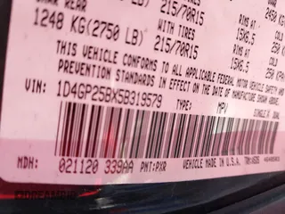 2005 Dodge Caravan SE with VIN 1D4GP25BX5B319579, listed as a IAAI auction lot 42005154 with 191,967 mi miles. Bid and sale history available at carsss.com. Image 9.
