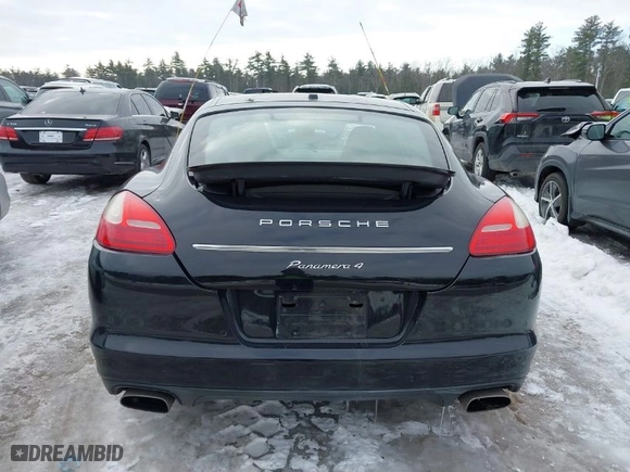 2011 Porsche Panamera with VIN WP0AA2A76BL012034, listed as a IAAI auction lot 41608863 with NaN miles. Bid and sale history available at carsss.com. Image 17.