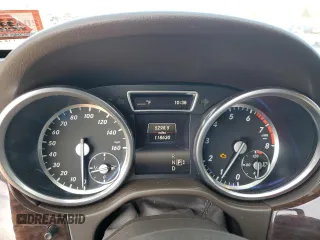 2015 Mercedes-Benz M 350 z VIN 4JGDA5HB6FA617466, wystawiony jako Copart lot #43928025 z przebiegiem 118 630 mil mil oraz Szkoda całkowita • Salvage title. Historia ofert i sprzedaży dostępna na DreamBid. Obrazek 9.