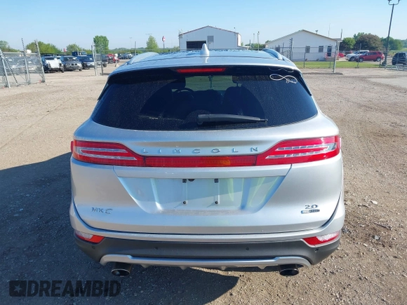 2016 Lincoln MKC Reserve z VIN 5LMCJ3C94GUJ24290, wystawiony jako IAAI lot #42264113 z przebiegiem 132 117 mil mil oraz . Historia ofert i sprzedaży dostępna na DreamBid. Obrazek 17.