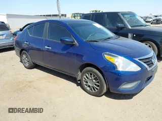 2019 Nissan Versa SV z VIN 3N1CN7AP3KL818205, wystawiony jako IAAI lot #42262031 z przebiegiem 161 257 mil mil oraz . Historia ofert i sprzedaży dostępna na DreamBid. Obrazek 1.