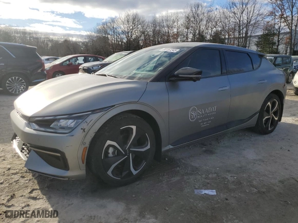 2022 Kia EV6 GT-Line with VIN KNDC4DLC1N5073984, listed as a Copart auction lot 88157245 with 24,920 mi miles and Salvage Title. Bid and sale history available at carsss.com. Image 1.