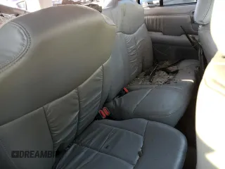 1995 Chevrolet Blazer z VIN 1GNDT13W2SK204831, wystawiony jako Copart lot #86301424 z przebiegiem 122 281 mil mil oraz Szkoda całkowita • Salvage title. Historia ofert i sprzedaży dostępna na DreamBid. Obrazek 11.