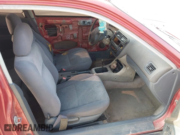 1996 Honda Civic DX with VIN 1HGEJ6125TL056431, listed as a IAAI auction lot 41770145 with 210,240 mi miles. Bid and sale history available at carsss.com. Image 5.