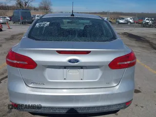 2018 Ford Focus SE with VIN 1FADP3F23JL315341, listed as a IAAI auction lot 41834939 with 121,686 mi miles. Bid and sale history available at carsss.com. Image 16.