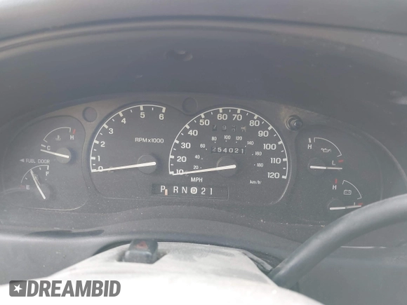 2000 Ford Explorer Eddie Bauer z VIN 1FMZU64EXYZA74923, wystawiony jako IAAI lot #41504088 z przebiegiem 254 021 mil mil oraz . Historia ofert i sprzedaży dostępna na DreamBid. Obrazek 7.