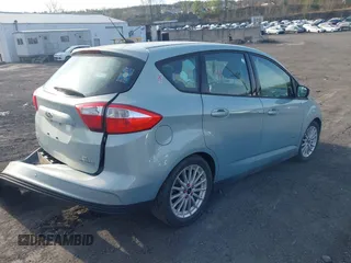 2013 Ford C-Max SE with VIN 1FADP5AU9DL506920, listed as a IAAI auction lot 42105665 with 194,064 mi miles. Bid and sale history available at carsss.com. Image 4.