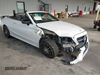 2017 Mercedes-Benz C 43 AMG z VIN WDDWK6EB5HF527015, wystawiony jako IAAI lot #42092796 z przebiegiem 78 489 mil mil oraz . Historia ofert i sprzedaży dostępna na DreamBid. Obrazek 1.