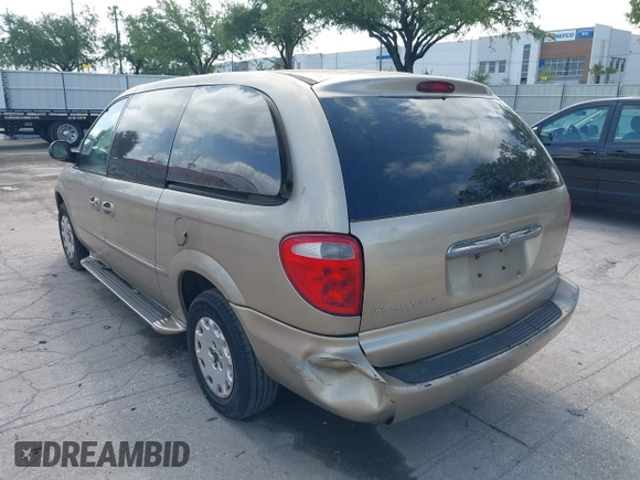 2002 Chrysler Town & Country with VIN 2C8GP44322R584429, listed as a IAAI auction lot 41938367 with Not Provided miles and . Bid and sale history available at DreamBid. Image 6.