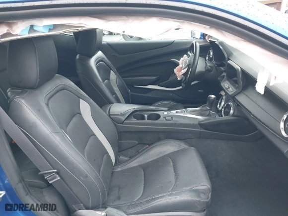 2016 Chevrolet Camaro 2LT with VIN 1G1FC1RS7G0178700, listed as a IAAI auction lot 41501341 with 89,996 mi miles. Bid and sale history available at carsss.com. Image 5.