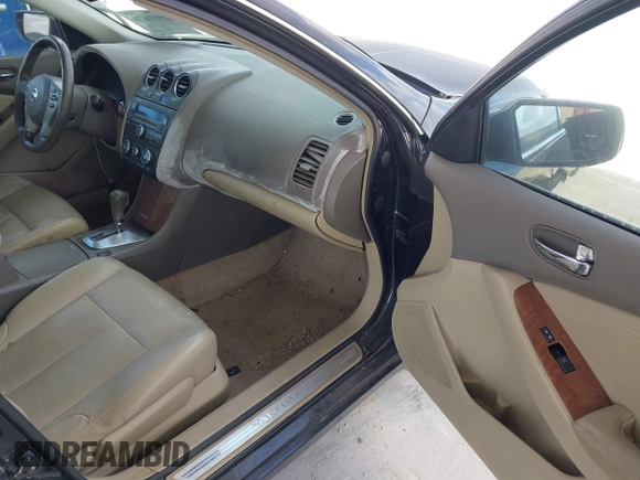 2008 Nissan Altima 2.5 S with VIN 1N4AL21EX8N542132, listed as a IAAI auction lot 41951676 with 191,791 mi miles. Bid and sale history available at carsss.com. Image 5.