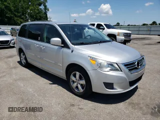 2011 Volkswagen Routan SE with VIN 2V4RW3DG2BR766535, listed as a Copart auction lot 62953345 with 172,620 mi miles and Salvage title. Bid and sale history available at DreamBid. Image 4.