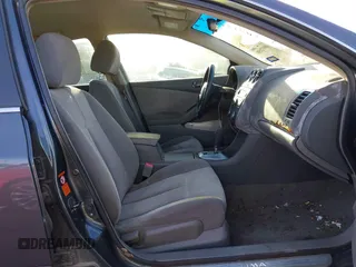 2007 Nissan Altima 2.5 with VIN 1N4AL21E87C213018, listed as a IAAI auction lot 40932058 with 195,817 mi miles. Bid and sale history available at carsss.com. Image 5.