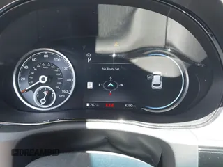 2025 Genesis GV70 2.5T z VIN 5NMMADTB0SH034672, wystawiony jako IAAI lot #42259585 z przebiegiem 4 380 mil mil oraz . Historia ofert i sprzedaży dostępna na DreamBid. Obrazek 7.