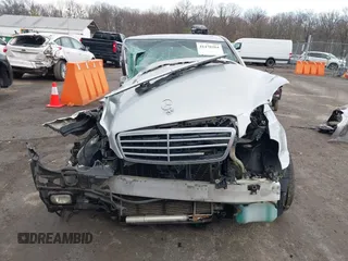 2005 Mercedes-Benz C 320 с VIN WDBRF64J85F605107, выставлен на аукционе IAAI как лот 41470284 с пробегом Не указан миль и . История ставок и продаж доступна на DreamBid. Изображение 12.