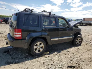 2011 Jeep Liberty Sport Jet z VIN 1J4PN2GK4BW558575, wystawiony jako Copart lot #55954565 z przebiegiem Nie podano mil oraz Szkoda całkowita • Salvage title. Historia ofert i sprzedaży dostępna na DreamBid. Obrazek 3.